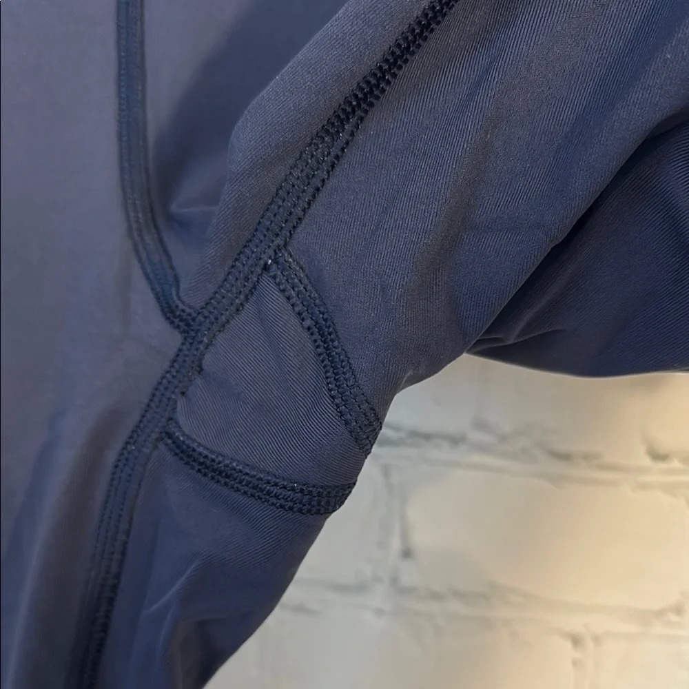 Lululemon  Navy Crop Leggings